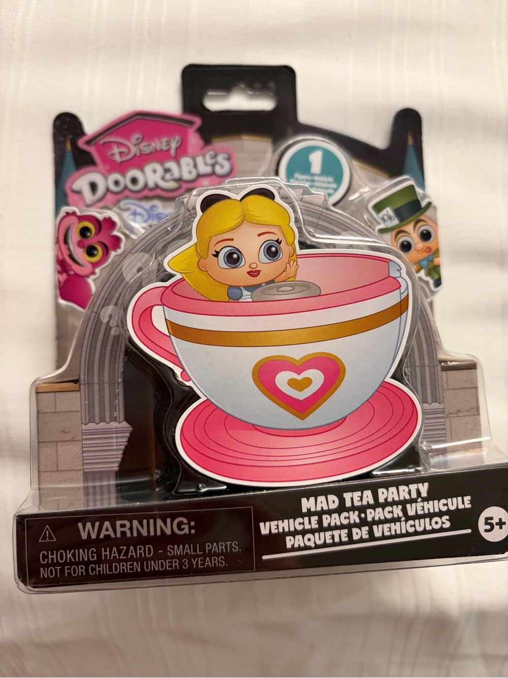 Disney parks Doorables ride tea cup Cheshire Cat